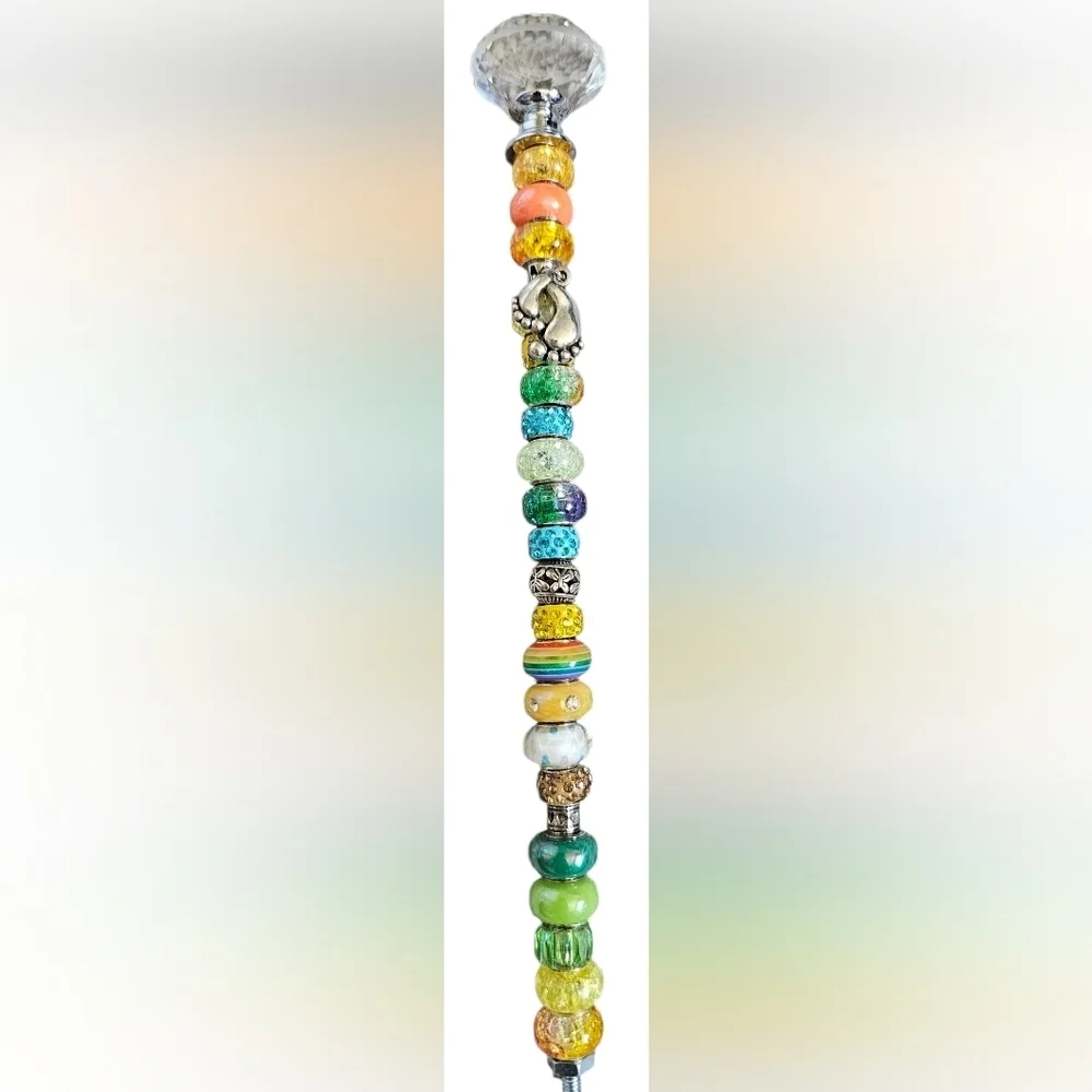 Handmade 4 Piece Colorful Beaded Plant Stakes!, New! - Picture 6 of 8
